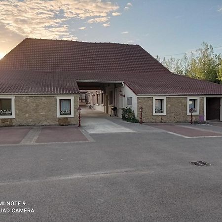 La Ferme Du Guindal Hotel มาร์กีส ภายนอก รูปภาพ
